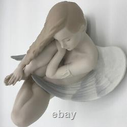 Rare! Llardo Porcelain Figurine Sitting Angel Hand Painted 6 NWOB