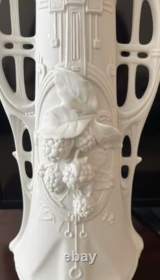 Royal Dux Art Nouveau Deco Pottery Porcelain Vase Czech Republic White
