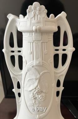 Royal Dux Art Nouveau Deco Pottery Porcelain Vase Czech Republic White
