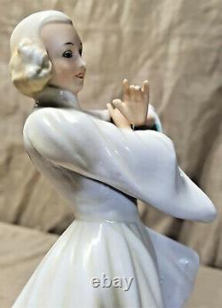 SCHAUBACH KUNST Porcelain Lady Figurine Russian Folk Dancer Art Deco Sculpture