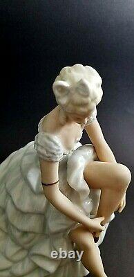 Schaubach Kunst Wallendorf Art deco Porcelain Figurine Statuette Ballerina