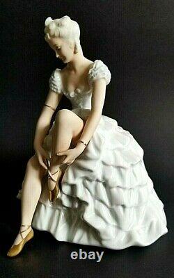 Schaubach Kunst Wallendorf Art deco Porcelain Figurine Statuette Ballerina