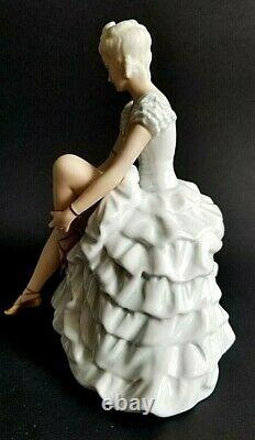 Schaubach Kunst Wallendorf Art deco Porcelain Figurine Statuette Ballerina