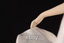 Schaubach-Kunst Wallendorf German Art Deco 1202 Dancing Lady Porcelain Figurine