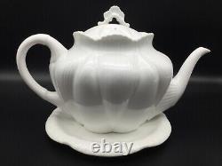 Shelley fine bone china'Dainty White' shape (1925-45) Teapot with Trivet VGC