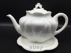 Shelley fine bone china'Dainty White' shape (1925-45) Teapot with Trivet VGC