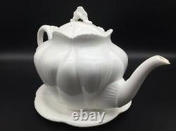 Shelley fine bone china'Dainty White' shape (1925-45) Teapot with Trivet VGC