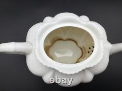 Shelley fine bone china'Dainty White' shape (1925-45) Teapot with Trivet VGC