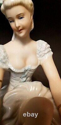 Unterweissbach vintage from 1950 Art deco Porcelain Figurine Statuette Ballerina