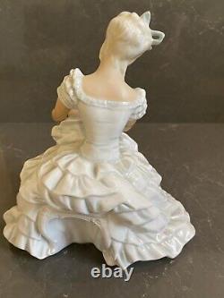 Unterweissbach vintage from 1950 Art deco Porcelain Figurine Statuette Ballerina