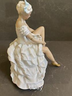 Unterweissbach vintage from 1950 Art deco Porcelain Figurine Statuette Ballerina