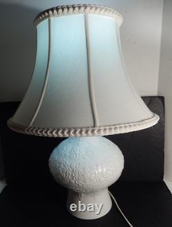 Vintage 1970 Lladró Art Deco Revival White Porcelain Pomal Lamp Spain Works