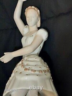 Vintage Bing & Grondahl Porcelain Figure Columbine # 2355 check Pics Has 1 Flaw