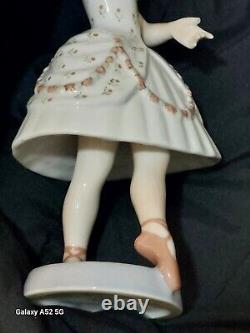 Vintage Bing & Grondahl Porcelain Figure Columbine # 2355 check Pics Has 1 Flaw