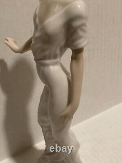 Vintage Casades Flapper Lady Figurine Art Deco Porcelain