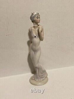 Vintage Casades Spanish Porcelain Art Deco Flapper Figurine