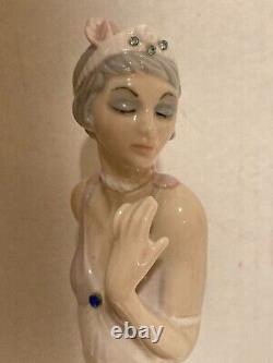 Vintage Casades Spanish Porcelain Art Deco Flapper Figurine