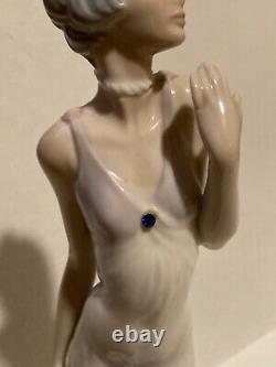 Vintage Casades Spanish Porcelain Art Deco Flapper Figurine