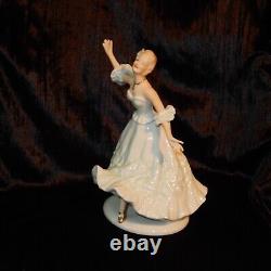 Vintage WALLENDORF German Porcelain Art Deco Dancing Lady Bisque Figurine 7497