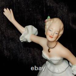 Vintage WALLENDORF German Porcelain Art Deco Dancing Lady Bisque Figurine 7497