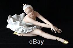 Vintage Wallendorf porcelain ballerina figurine c 1960