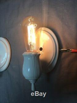 Vtg Deco Pair Ceramic White Porcelain Bathroom Floral Wall Lights Sconce 265-20E