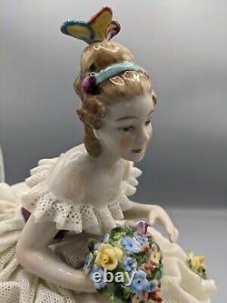 Vtg Large Unterweissbach German Dresden Lady W Flowers Porcelain Lace Figurine