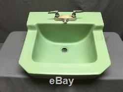 Vtg Mid Century Art Deco Ceramic Jade Green Apple Porcelain Bath SInk 328-19E