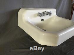 Vtg Mid Century Art Deco Clipped Corner Cast Iron White Porcelain Sink 136-20E