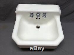 Vtg Mid Century Art Deco Clipped Corner Cast Iron White Porcelain Sink 136-20E