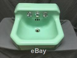 Vtg Mid Century Art Deco Jadeite Green Porcelain Old Cast Iron Bath Sink 46-19E