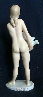 Wallendorf Art deco Semi-nude women porcelain figurine # 1920 Hand made AH257