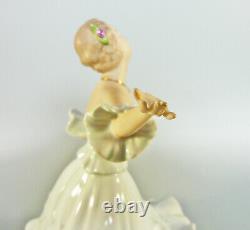 Wallendorf, Lady Dancing 9, Handpainted Porcelain Figurine! (j059)