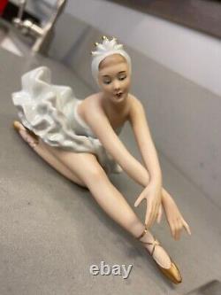 Wallendorf/Vintage German Porcelain Ballerina Swan