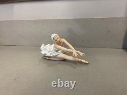 Wallendorf/Vintage German Porcelain Ballerina Swan