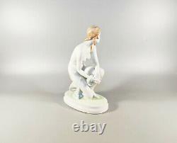 Zsolnay, Elek Lux Woman Kneeling, Vintage Handpainted Porcelain! (j156)